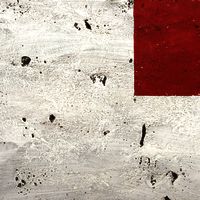helles grau neben kratern